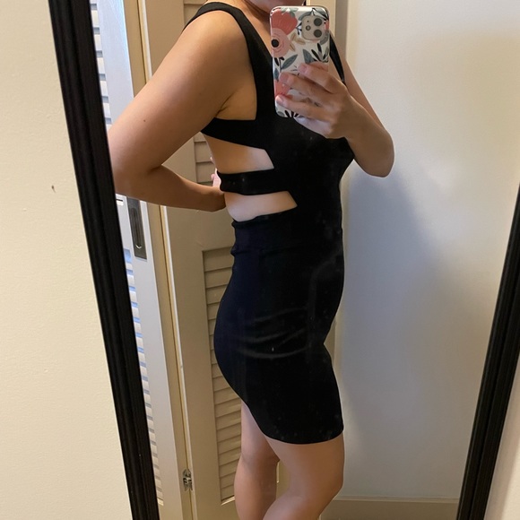 💜5 for $25 Black sweetheart cutout bodycon dress - Picture 2 of 7